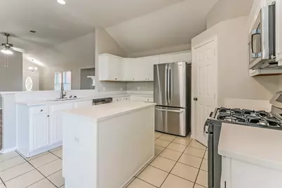 4815 Chase More Drive, Bacliff, TX 77518 - Photo 8