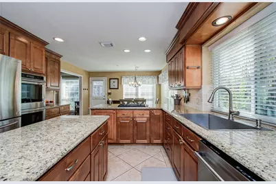 5926 Silent Oaks Drive, Humble, TX 77346 - Photo 12