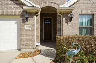 3102 Redondo Dr, Texas City, TX 77568 - Photo 2