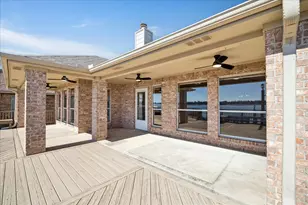 12810 Pelican Island Dr, Willis, TX 77318 - Photo 26