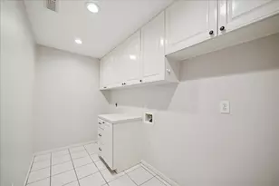 12810 Pelican Island Dr, Willis, TX 77318 - Photo 22