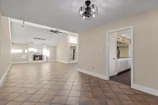 6003 Long Leaf Dr, Houston, TX 77088 - Photo 10