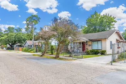 908 Northwood Street, Houston, TX 77009 - Photo 8