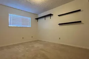 2010 Windy Meadow Dr, Sugar Land, TX 77478 - Photo 14