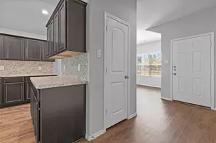 14097 Lake Cres Dr, Conroe, TX 77384 - Photo 4