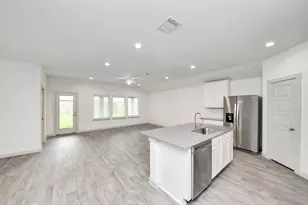 7803 Golden Rubia Ln, Rosharon, TX 77583 - Photo 36