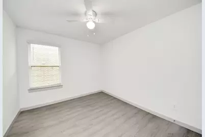 7803 Golden Rubia Lane, Rosharon, TX 77583 - Photo 16