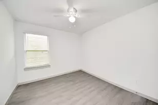 7803 Golden Rubia Ln, Rosharon, TX 77583 - Photo 16