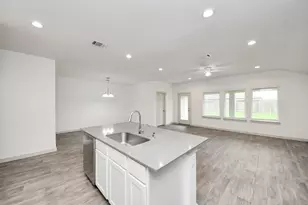 7803 Golden Rubia Ln, Rosharon, TX 77583 - Photo 38