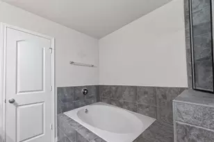 7115 Pavilion Dr, Houston, TX 77083 - Photo 18