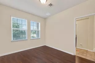 7115 Pavilion Dr, Houston, TX 77083 - Photo 20