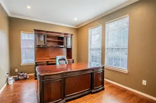 158 Prairie Dawn Cir, The Woodlands, TX 77385 - Photo 2