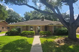 3414 Knob Hill St, Deer Park, TX 77536 - Photo 2