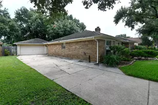 3414 Knob Hill St, Deer Park, TX 77536 - Photo 2
