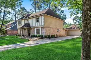 2026 Riverlawn Dr, Kingwood, TX 77339 - Photo 2