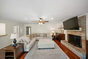 2026 Riverlawn Dr, Kingwood, TX 77339 - Photo 12