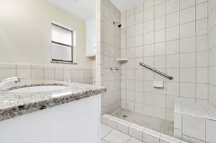 3806 Montego Dr, Baytown, TX 77521 - Photo 18