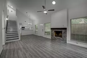 13975 Hollowgreen Dr, Houston, TX 77082 - Photo 6