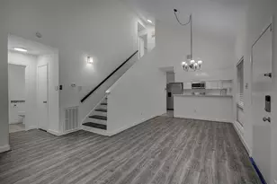 13975 Hollowgreen Dr, Houston, TX 77082 - Photo 2