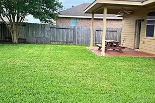 4480 Gran Canary Dr, League City, TX 77573 - Photo 2