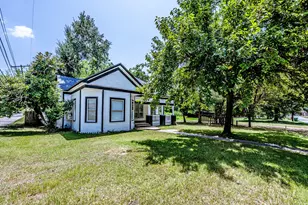 522 E Morris St, Madisonville, TX 77864 - Photo 4