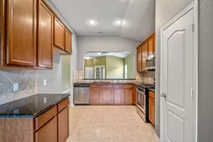631 E Newport Bend, Katy, TX 77494 - Photo 14