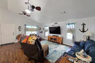 16 Peggy Street E, Palacios, TX 77465 - Photo 16