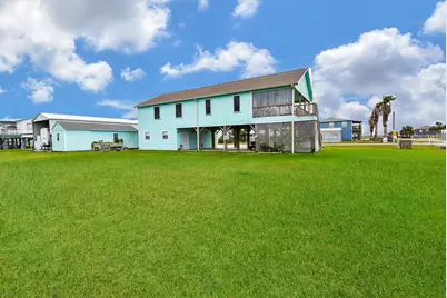 16 Peggy Street E, Palacios, TX 77465 - Photo 46