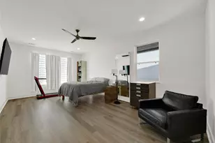 4016 St Peter Ln, Houston, TX 77045 - Photo 12