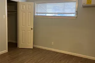 4624 Bell St, Houston, TX 77023 - Photo 8