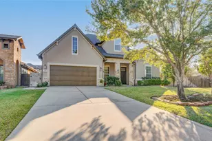 135 Bella Luce, Shenandoah, TX 77381 - Photo 2