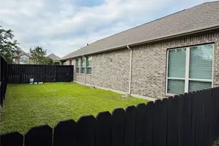 12226 Castano Creek Dr, Humble, TX 77346 - Photo 4