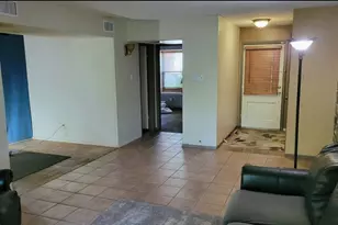 8225 Kingsbrook Rd, Houston, TX 77024 - Photo 14