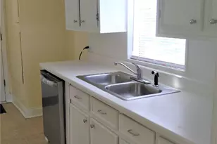 2309 35th Ave N, Texas City, TX 77590 - Photo 4