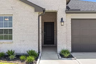 8611 Swenson Lane, Rosharon, TX 77583 - Photo 2