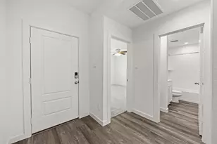 8611 Swenson Ln, Rosharon, TX 77583 - Photo 4