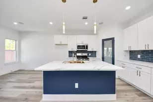 4606 Mallow St, Houston, TX 77051 - Photo 20