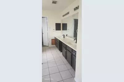 6922 Leaders Crossing Drive, Houston, TX 77072 - Photo 36