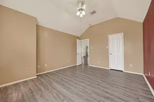6922 Leaders Crossing Dr, Houston, TX 77072 - Photo 34