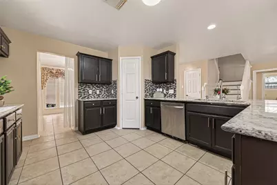 6922 Leaders Crossing Drive, Houston, TX 77072 - Photo 18