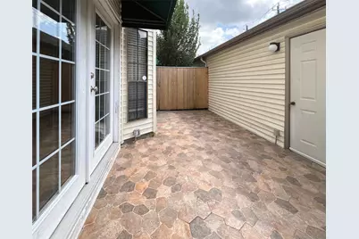3300 Bellefontaine Street #2, Houston, TX 77025 - Photo 22