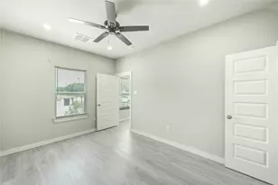8157 Tate St, Houston, TX 77028 - Photo 8