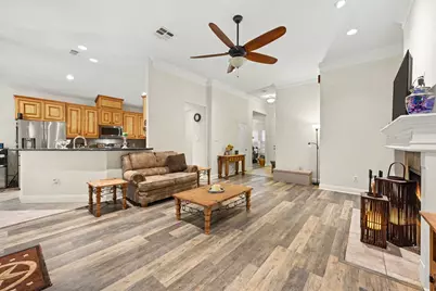 7730 Pebble Hill Lane, Rosharon, TX 77583 - Photo 16