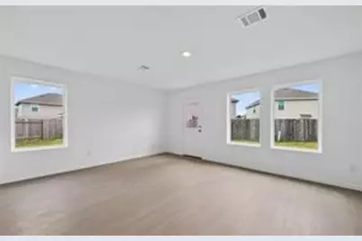 402 Emma Street, Angleton, TX 77515 - Photo 4