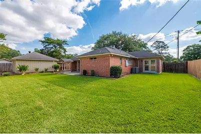 1604 S Hill Street, Alvin, TX 77511 - Photo 30