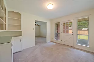 1604 S Hill St, Alvin, TX 77511 - Photo 24
