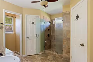 1604 S Hill St, Alvin, TX 77511 - Photo 22
