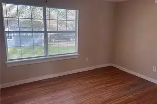 814 Sun St, Boling, TX 77420 - Photo 12