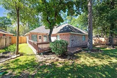 135 W Russet Grove Circle, The Woodlands, TX 77384 - Photo 4