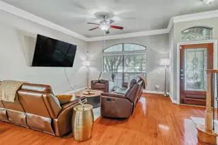 9113 Creekstone Lake Dr, Houston, TX 77054 - Photo 6